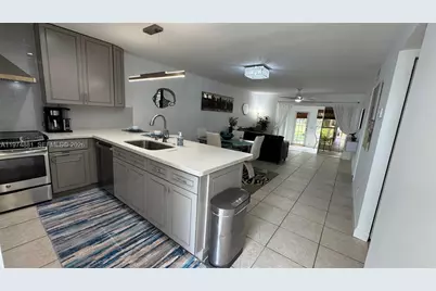 405 Bennington Ln #405, Lake Worth, FL 33467 - Photo 1