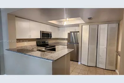 4151 N Haverhill Rd #1520, West Palm Beach, FL 33417 - Photo 1