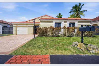 561 SW 87th Ct, Miami, FL 33174 - Photo 1