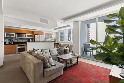 244 Biscayne Blvd #402, Miami, FL 33132 - Photo 1