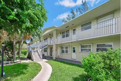 1301 N 12th Ct #5B, Hollywood, FL 33019 - Photo 1