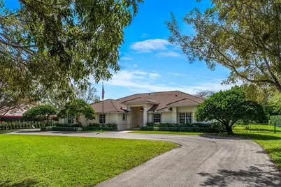 7280 SW 100th St, Pinecrest, FL 33156 - Photo 1