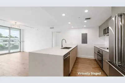 13800 Highland Dr #202, North Miami Beach, FL 33181 - Photo 1