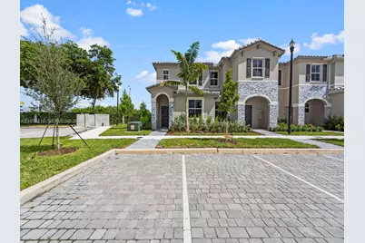 1505 SE 27th Rd, Homestead, FL 33035 - Photo 1