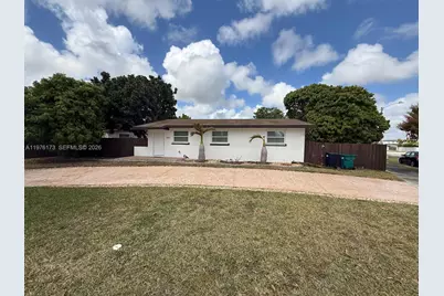 11801 SW 180th St, Miami, FL 33177 - Photo 1