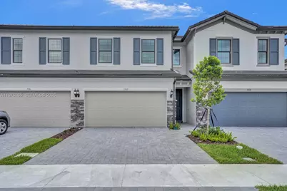 2202 Appleton Circle S, Oakland Park, FL 33309 - Photo 1