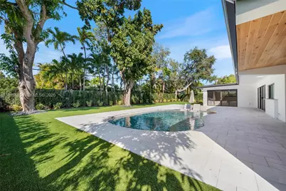 1931 NE 186th Dr, North Miami Beach, FL 33179 - Photo 1