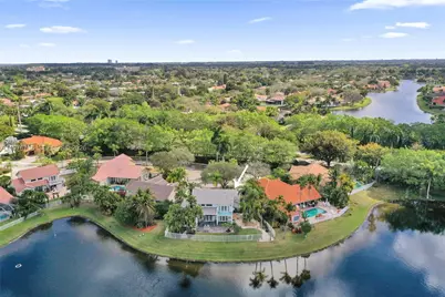 1078 Laguna Springs Dr, Weston, FL 33326 - Photo 1