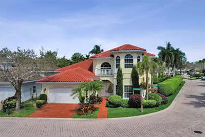 901 Manatee Way, Hollywood, FL 33019 - Photo 1