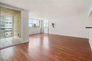 1420 Brickell Bay Dr, Miami, FL 33131 - Photo 1