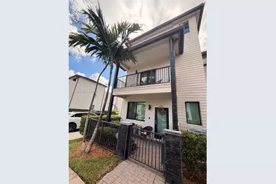 4900 NW 83rd Path, Doral, FL 33166 - Photo 1
