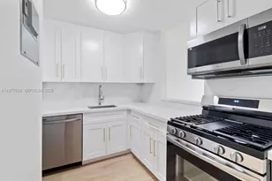 6902 N Kendall Dr, Pinecrest, FL 33156 - Photo 1