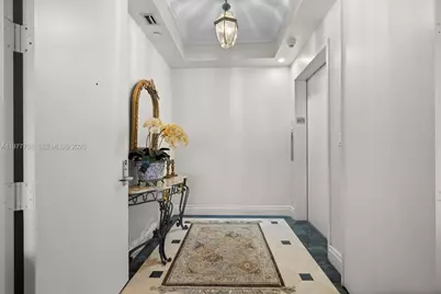 733 Crandon Blvd #405, Key Biscayne, FL 33149 - Photo 1
