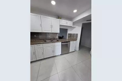1351 NE 191st St #E420, Miami, FL 33179 - Photo 1