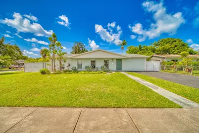 9104 SW 180th St, Palmetto Bay, FL 33157 - Photo 1