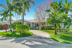 2770 NE 8th Ct, Pompano Beach, FL 33062 - Photo 1