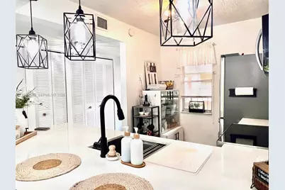 2811 Somerset Dr #211, Lauderdale Lakes, FL 33311 - Photo 1