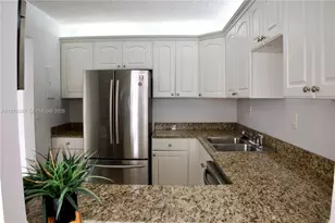600 Parkview Dr, Hallandale Beach, FL 33009 - Photo 1