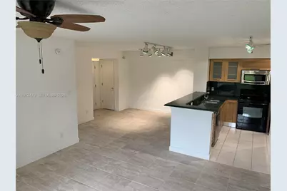 570 S Park Rd #13-6, Hollywood, FL 33021 - Photo 1