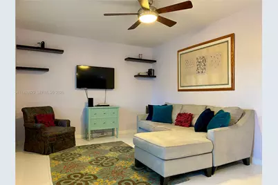 7300 Byron Ave #4, Miami Beach, FL 33141 - Photo 1