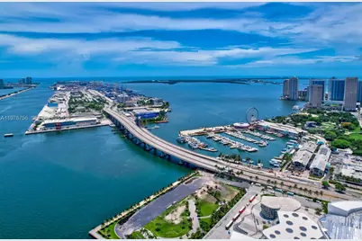 1100 Biscayne Blvd #4002, Miami, FL 33132 - Photo 1