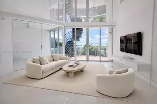 2155 Washington Ct, Miami Beach, FL 33139 - Photo 1
