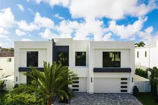 464 NE 6th St, Boca Raton, FL 33432 - Photo 1