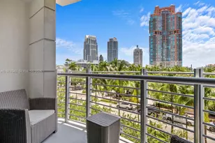 110 Washington Ave, Miami Beach, FL 33139 - Photo 1