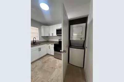 916 SW 10th St #1-3, Hallandale Beach, FL 33009 - Photo 1