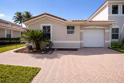 4760 SW 163rd Pl, Miami, FL 33185 - Photo 1