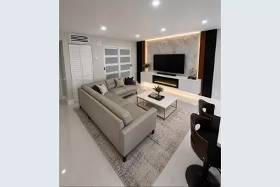 17021 N Bay Rd #814, Sunny Isles Beach, FL 33160 - Photo 1