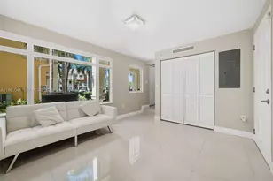 2729 NE 184th Ln, Aventura, FL 33160 - Photo 1