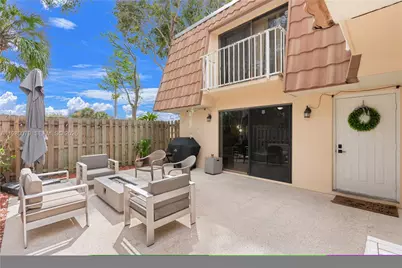 534 Green Springs Pl, West Palm Beach, FL 33409 - Photo 1