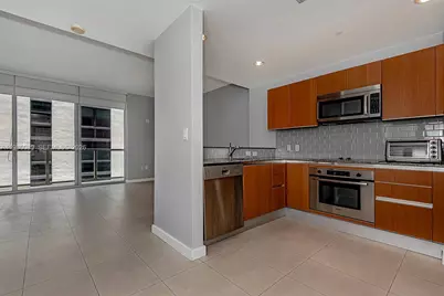 1050 Brickell Ave #2822, Miami, FL 33131 - Photo 1