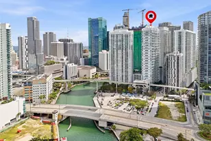 41 SE 5th St, Miami, FL 33131 - Photo 1