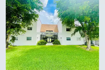 9520 SW 8th St #123, Miami, FL 33174 - Photo 1