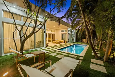 865 W 47th St, Miami Beach, FL 33140 - Photo 1