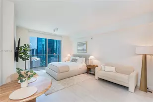 77 SE 5th St, Miami, FL 33131 - Photo 1