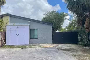 4518 NW 185th St, Miami Gardens, FL 33055 - Photo 1