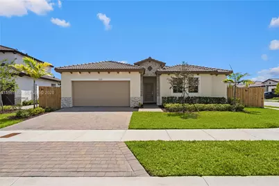 2310 SE 28th Dr, Homestead, FL 33035 - Photo 1