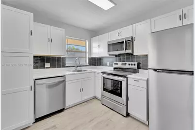 2060 NW 81st Ave #322, Pembroke Pines, FL 33024 - Photo 1
