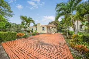 512 Mendoza Ave, Coral Gables, FL 33134 - Photo 1