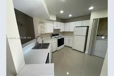 1017 Washington Cir #1017H, Homestead, FL 33034 - Photo 1
