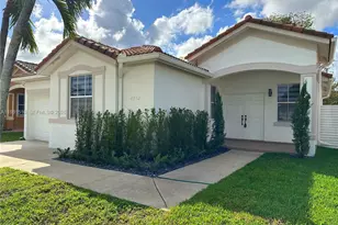 8052 NW 198th St, Hialeah, FL 33015 - Photo 1