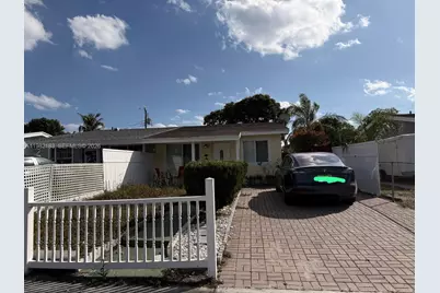 310 NE 58th St #B, Oakland Park, FL 33334 - Photo 1