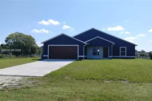 225 S Fronda St, Clewiston, FL 33440 - Photo 1