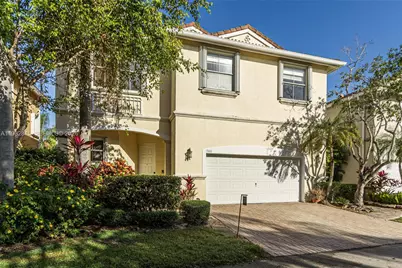 1560 Seagrape Way, Hollywood, FL 33019 - Photo 1