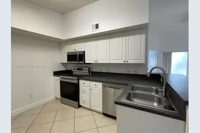 9640 NW 2nd St #5-305, Pembroke Pines, FL 33024 - Photo 1