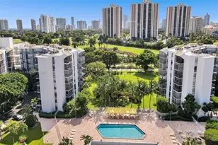 20400 W Country Club Dr, Aventura, FL 33180 - Photo 1