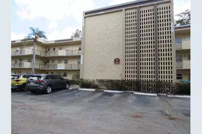 100 Ashbury Rd #102, Hollywood, FL 33024 - Photo 1